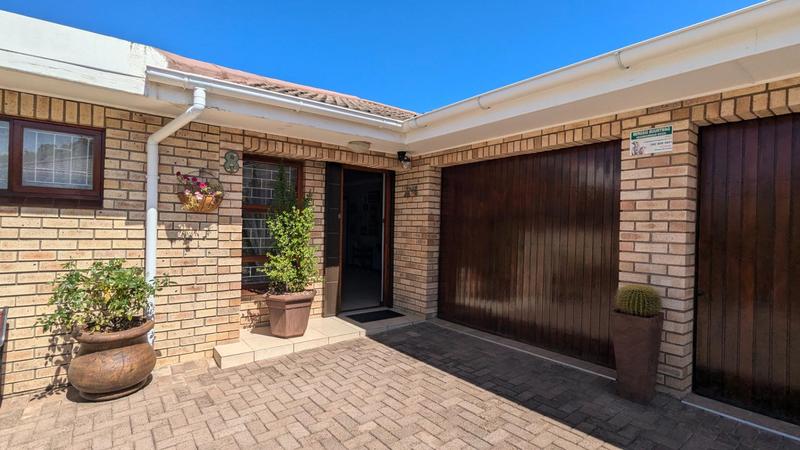 3 Bedroom Property for Sale in Denver Park Western Cape